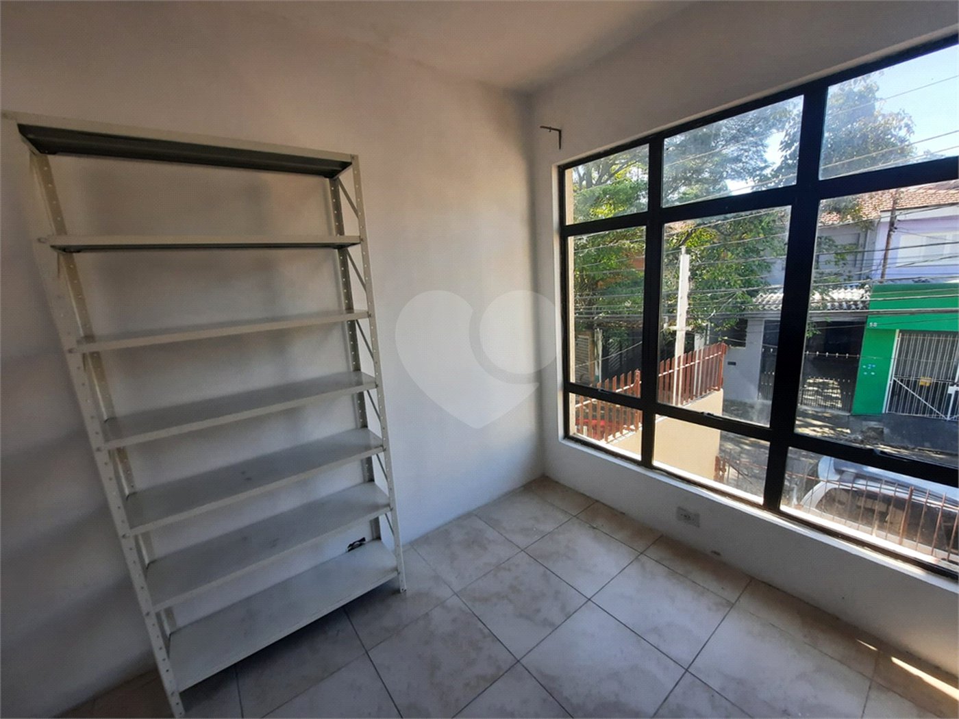 Sobrado à venda ou para alugar com 8 quartos, sendo 2 suítes, em Santo Amaro, São Paulo, SP