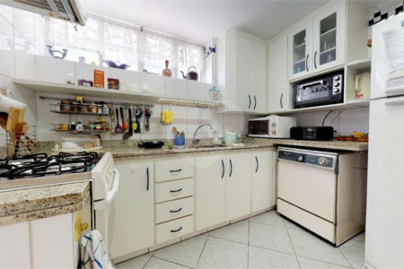 Apartamento à venda com 3 quartos, sendo 1 suíte, em Santa Cecília, São Paulo, SP