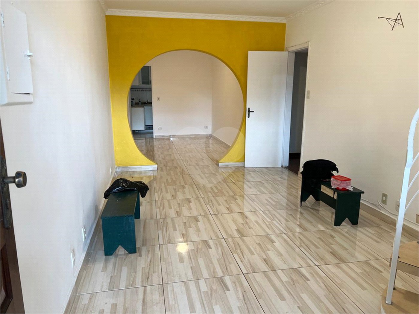 Sobrado à venda com 5 quartos, sendo 2 suítes, em Vila Universitária, São Paulo, SP