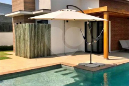 Casa à venda com 3 quartos, sendo 2 suítes, no condomínio Ibiaram 2, Itupeva - SP