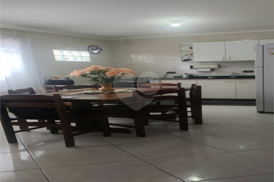Casa à venda com 4 quartos, sendo 1 suíte, em Tremembé, São Paulo, SP