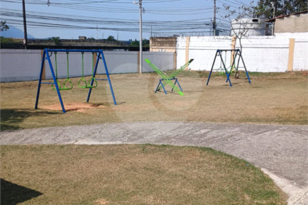 Apartamento à venda ou para alugar com 2 quartos em Paciência, Rio de Janeiro, RJ