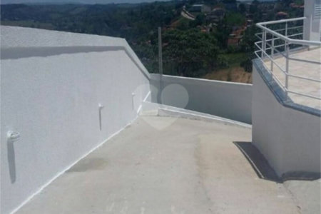 Casa à venda com 4 quartos, sendo 2 suítes,  no condomínio Jardim Imperador, Igaratá - SP