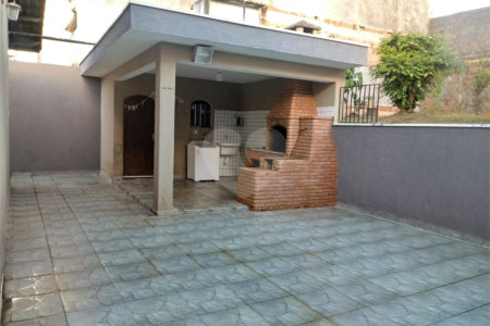 Casa à venda com 3 quartos, sendo 1 suíte, em Jardim São Pedro, Mogi das Cruzes, SP