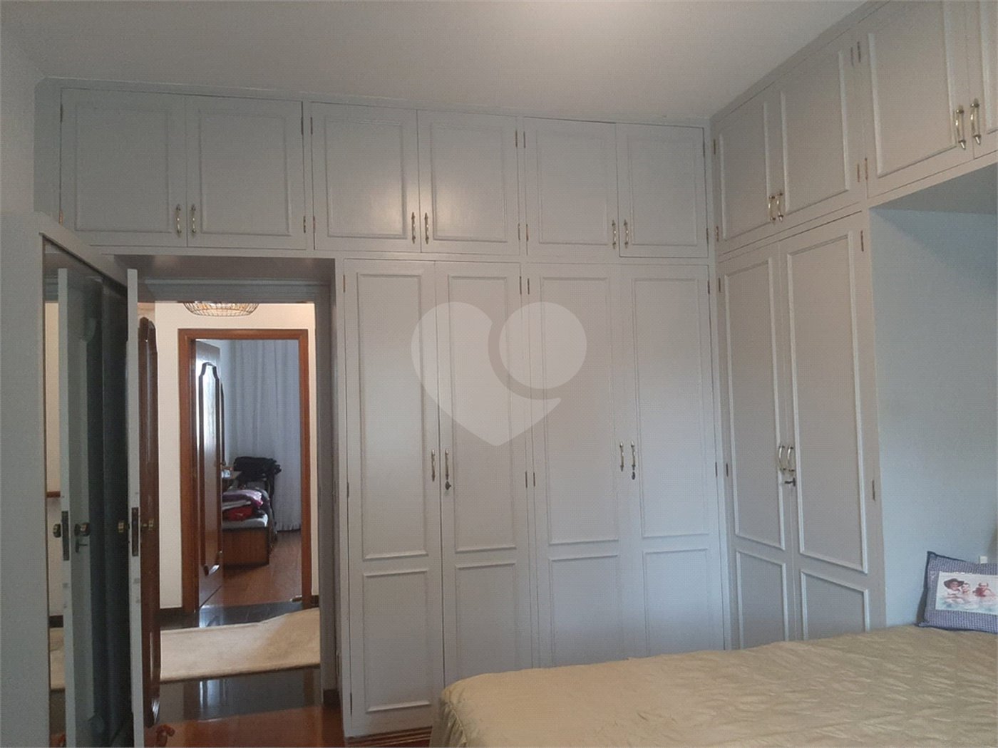 Sobrado à venda com 4 quartos, sendo 2 suítes, em Tremembé, São Paulo, SP