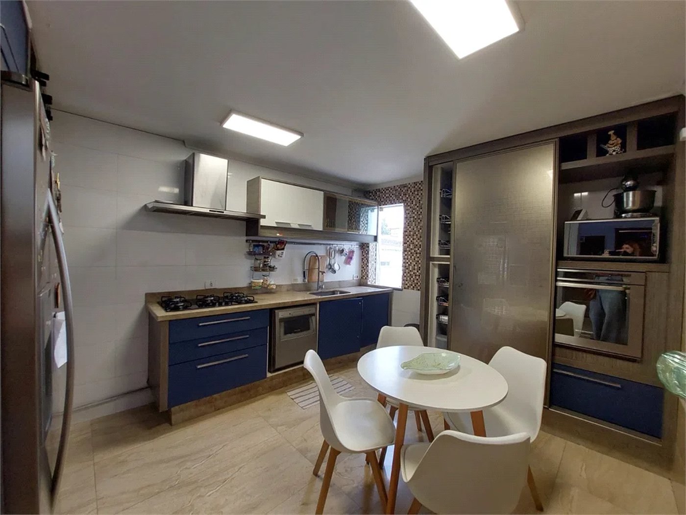 Casa à venda ou para alugar com 4 suítes em Lapa, São Paulo, SP