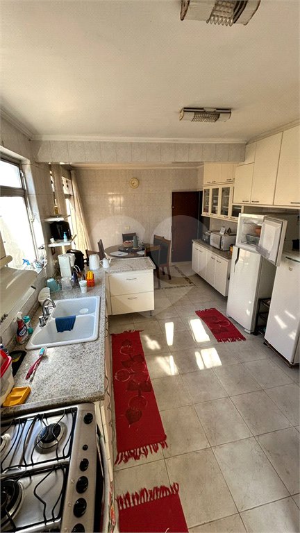 Sobrado à venda com 6 quartos, sendo 1 suíte,  em Sumarezinho, São Paulo, SP