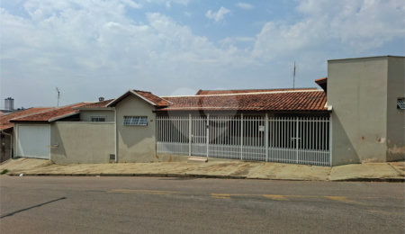 Casa Térrea à venda com 2 quartos, sendo 1 suíte, em Vila Nova Itapetininga, Itapetininga, SP