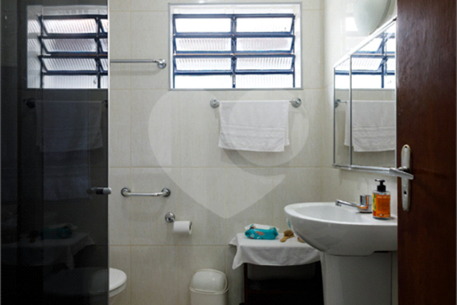 Sobrado à venda com 3 quartos em Butantã, São Paulo, SP
