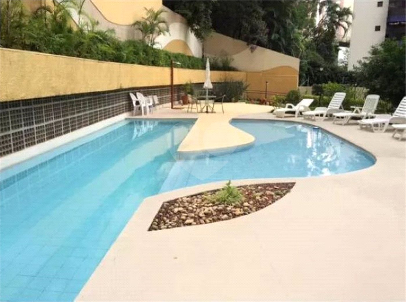 Apartamento à venda com 1 quarto em Vila Suzana, São Paulo, SP