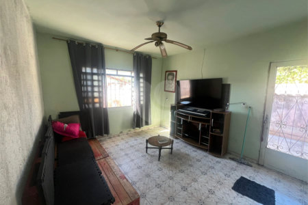 Casa à venda com 2 quartos em Jardim Leonel, Itapetininga, SP