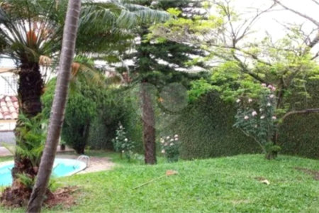 Sobrado à venda com 4 quartos, sendo 1 suíte,  em Vila Rosália, Guarulhos, SP