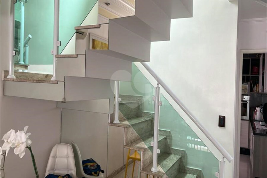 Sobrado à venda com 3 quartos, sendo 1 suíte,  em Jaçanã, São Paulo, SP