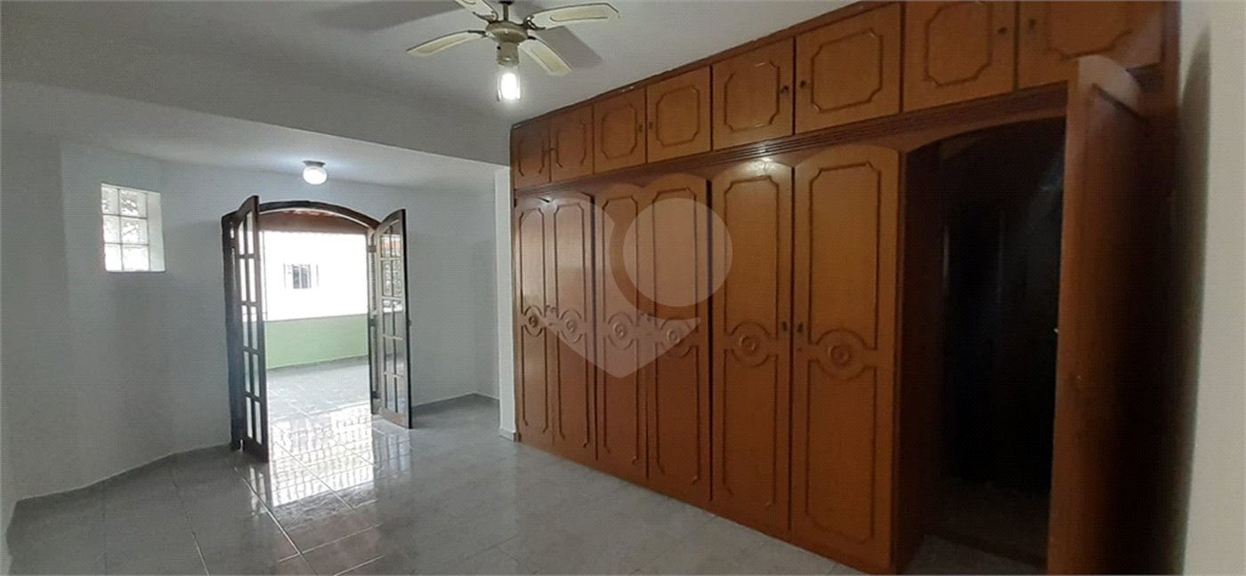 Sobrado à venda com 4 quartos, sendo 2 suítes,  em Vila Maria, São Paulo, SP
