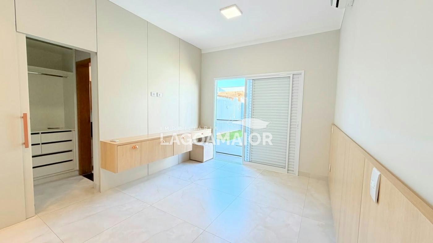 Casa à venda com 3 quartos, sendo 2 suítes, em Residencial Costa Leste, Três Lagoas, MS