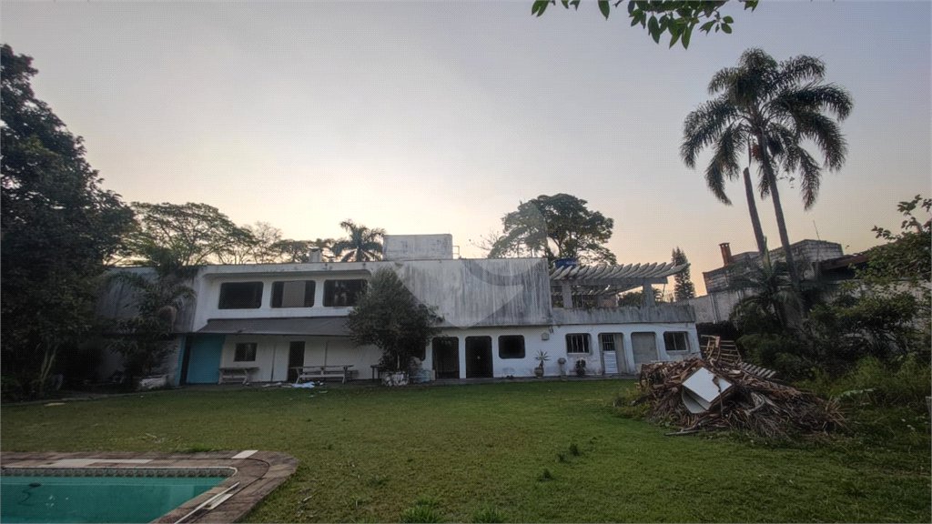 Casa Térrea à venda com 5 quartos, sendo 2 suítes, em Chácara Monte Alegre, São Paulo, SP