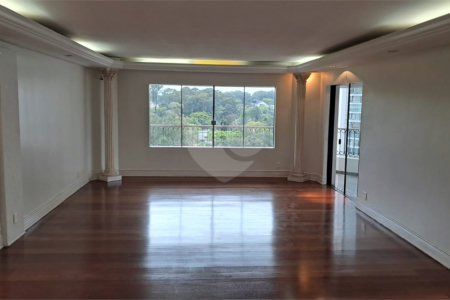 Apartamento à venda ou para alugar com 4 suítes em Santo Amaro, São Paulo, SP