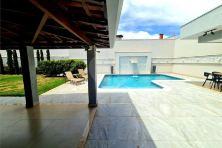 Casa à venda com 5 quartos, sendo 2 suítes, em Jardim das Roseiras, Araraquara, SP
