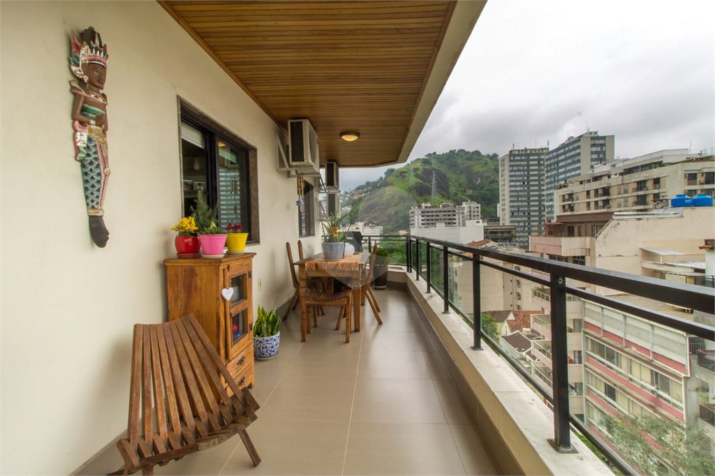 Apartamento à venda com 4 quartos, sendo 1 suíte,  em Tijuca, Rio de Janeiro, RJ