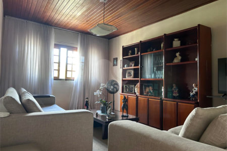 Casa Térrea à venda com 3 quartos, sendo 1 suíte, em Chácara Inglesa, São Paulo, SP