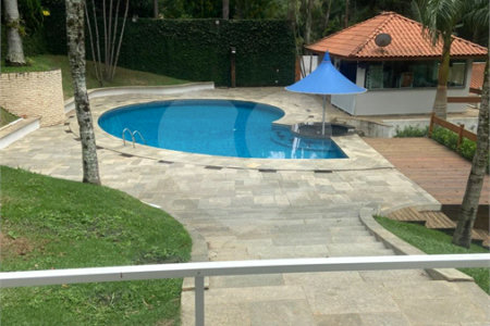 Casa à venda com 3 suítes em Chácara Granja Velha, Cotia, SP