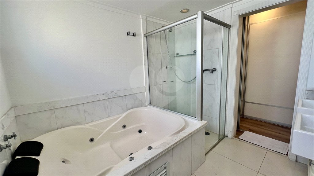 Apartamento à venda com 3 suítes em Perdizes, São Paulo, SP