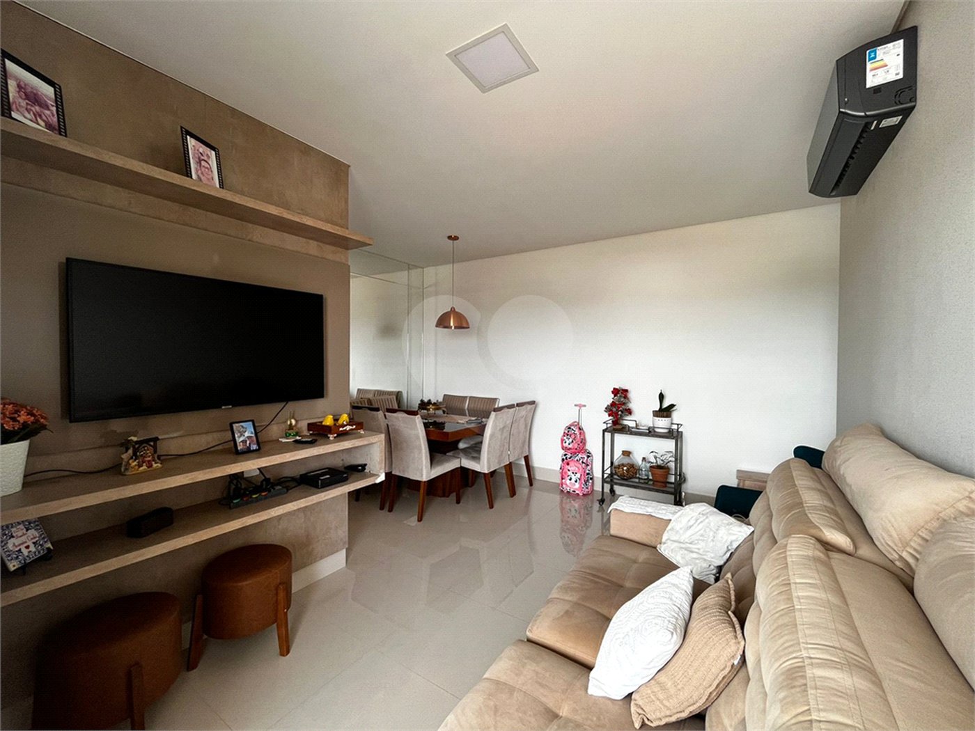 Apartamento à venda com 3 quartos, sendo 2 suítes, em Cidade Alta, Cuiabá, MT