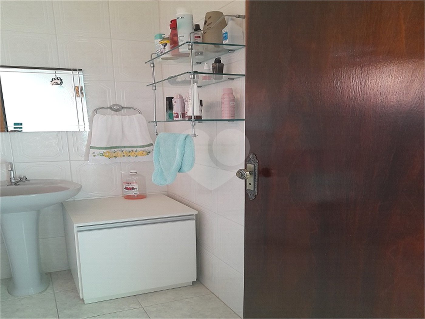 Sobrado à venda com 3 quartos, sendo 1 suíte,  em Vila Medeiros, São Paulo, SP