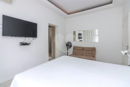 Casa à venda com 3 quartos, sendo 1 suíte, em Chácara Santo Antônio (zona Sul), São Paulo, SP
