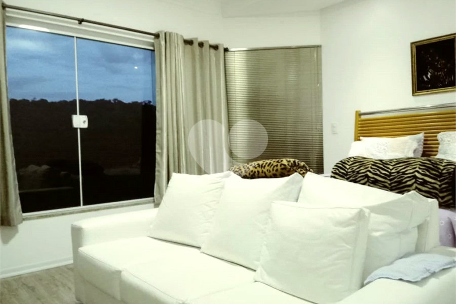 Casa à venda com 5 suítes no condomínio Suíça da Cantareira, Mairiporã - SP