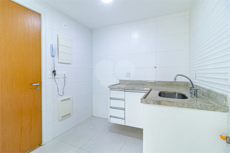 Apartamento à venda com 3 quartos, sendo 2 suítes, em Lagoa, Rio de Janeiro, RJ