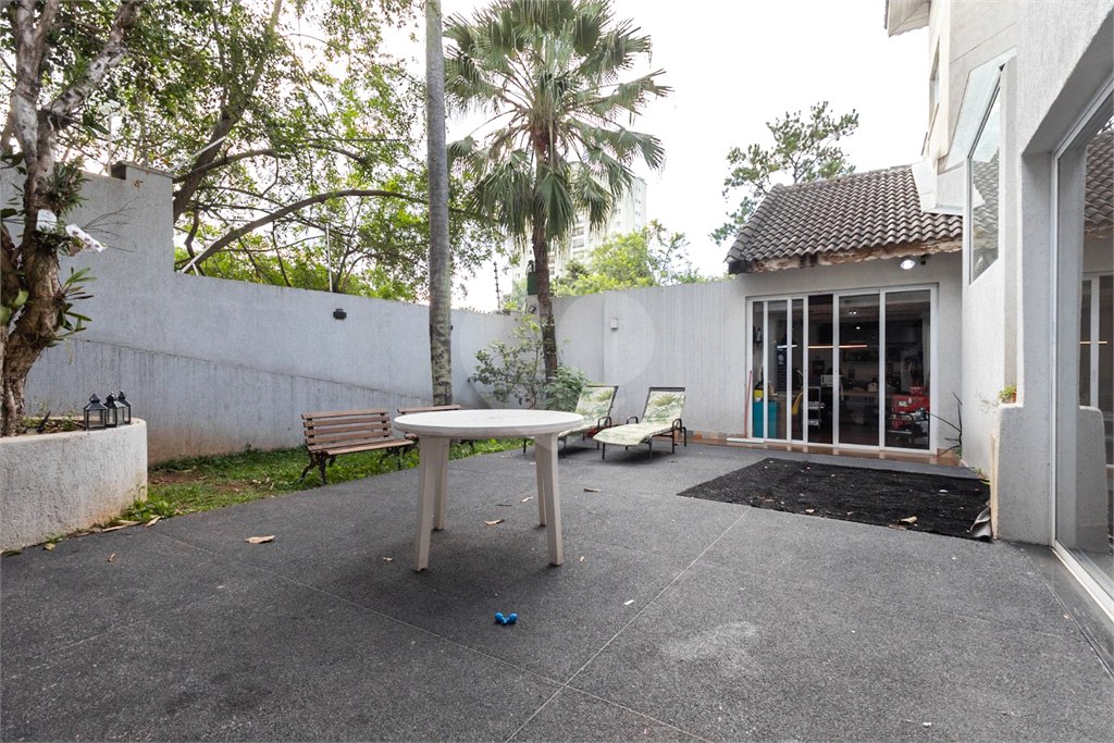 Casa à venda com 4 suítes no condomínio Villa Castanheira, São Paulo - SP