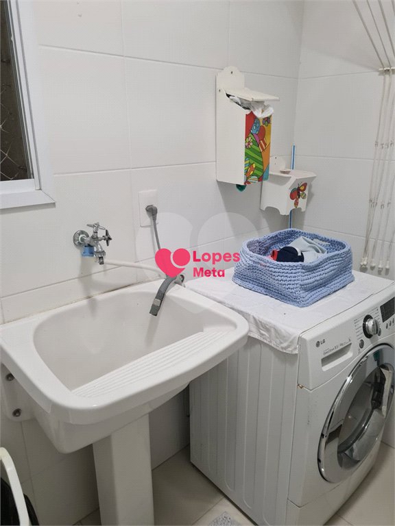 A VENDA BELISSIMO APARTAMENTO NO BAIRRO URBANOVA I, 2 QUARTOS 1 SENDO SUITE, 3 BANHEIROS E 2 VAGAS,
