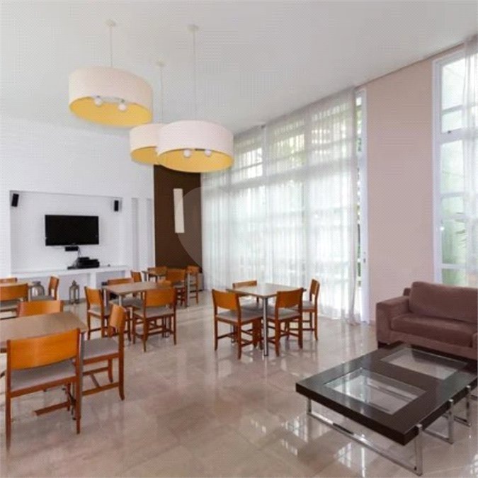 Apartamento à venda com 3 suítes em Vila Suzana, São Paulo, SP