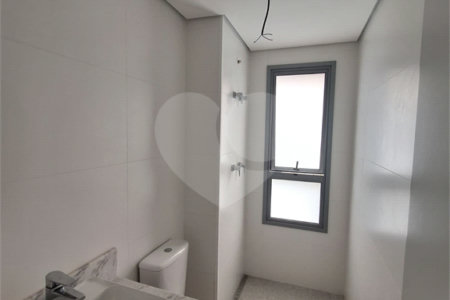 Apartamento à venda com 3 suítes em Sumarezinho, São Paulo, SP