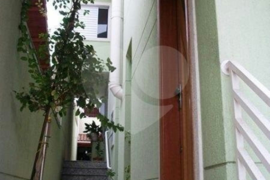 Sobrado à venda com 3 suítes em Parada Inglesa, São Paulo, SP