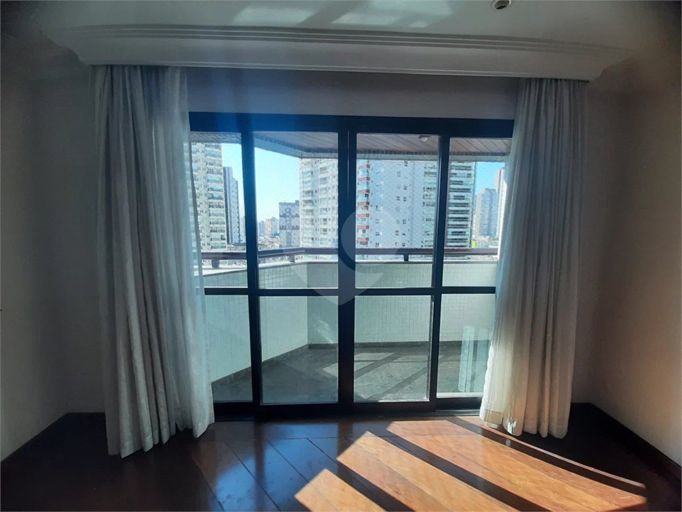 Apartamento à venda com 3 suítes em Tatuapé, São Paulo, SP