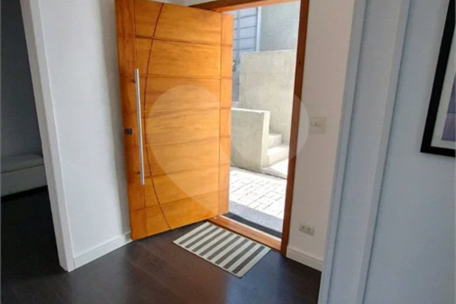 Casa à venda ou para alugar com 3 quartos, sendo 1 suíte, no condomínio Alpes da Cantareira, Mairiporã - SP