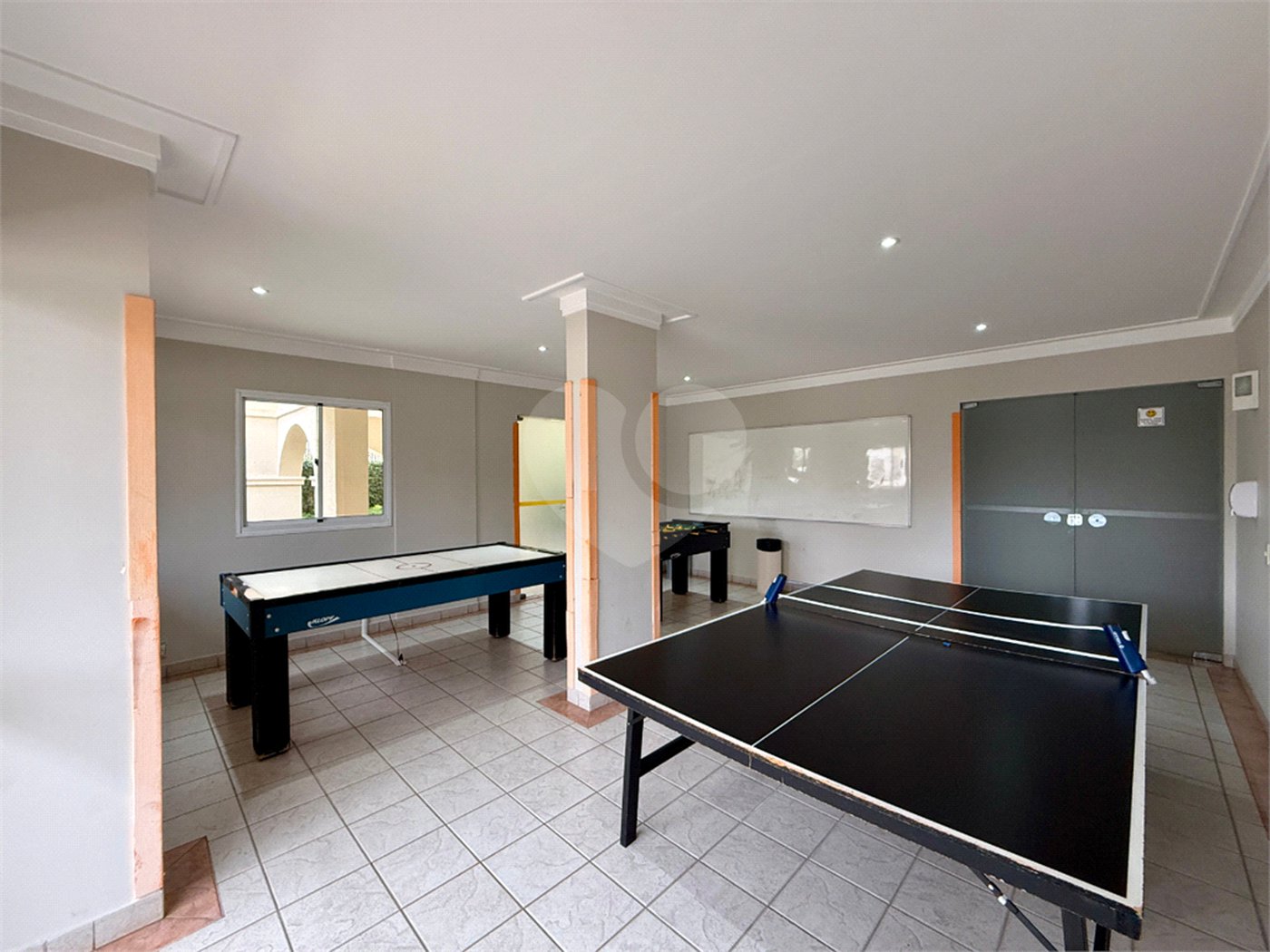 Apartamento à venda com 3 quartos, sendo 1 suíte, em Jardim Marajoara, São Paulo, SP