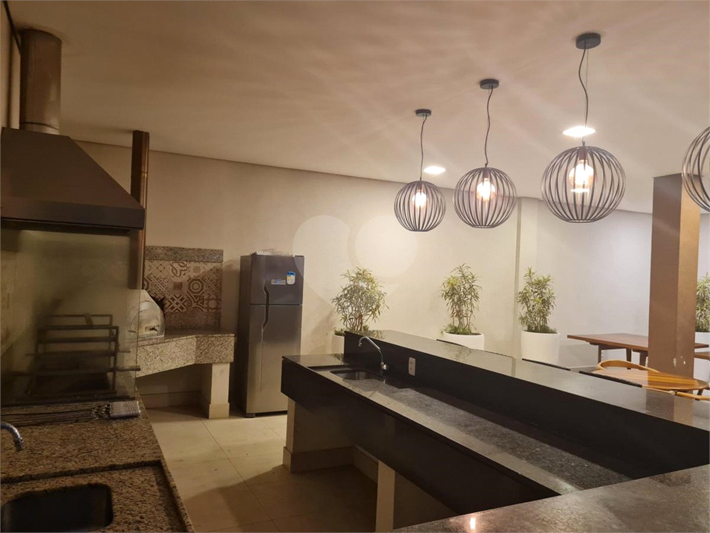 Apartamento à venda com 3 quartos, sendo 1 suíte,  em Vila Anastácio, São Paulo, SP