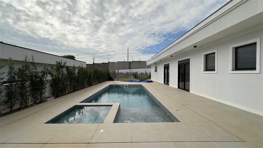 Casa à venda com 4 suítes no condomínio Parque Residencial Kurumin, Itu - SP