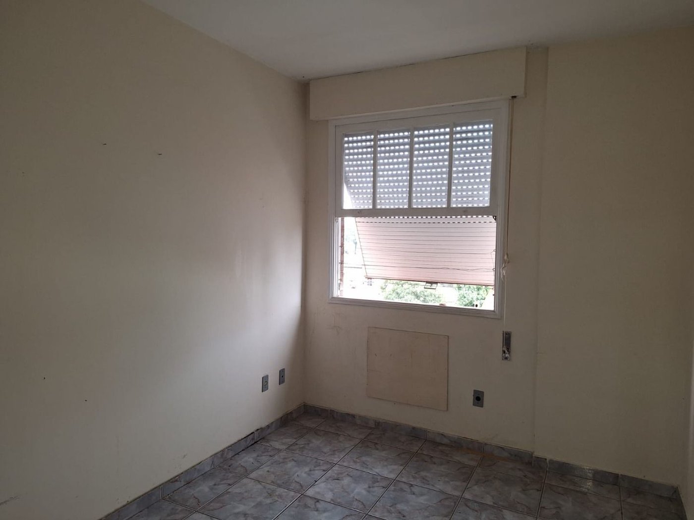 Apartamento Amplo a Apenas 120 Metros da Praia – Localização Privilegiada na Ponta da Praia!