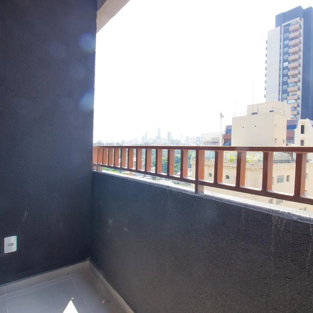 Studio de 26m² para alugar com 1 quarto mobiliado em Pinheiros próximo ao Metrô Faria Lima