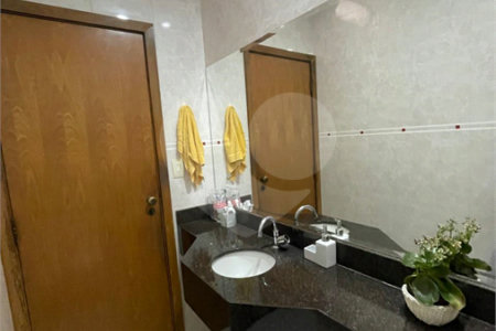 Casa Térrea à venda com 3 quartos, sendo 1 suíte, em Vila Zelina, São Paulo, SP