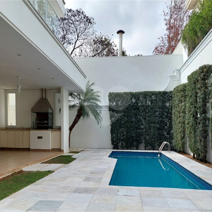 Casa à venda com 4 suítes no condomínio Residencial Morumbi, São Paulo - SP