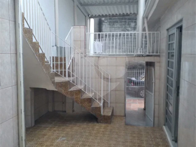 Casa Térrea à venda com 3 quartos em JAÇANÃ, São Paulo, SP