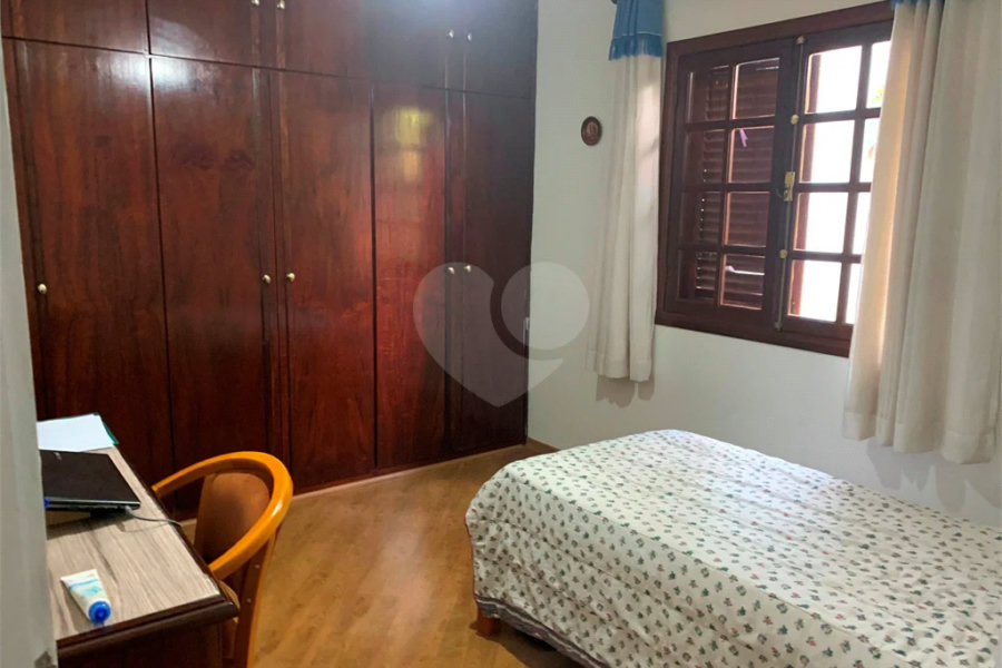 Sobrado à venda com 3 quartos, sendo 1 suíte, em Tremembé, São Paulo, SP