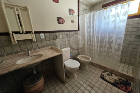 Casa em condomínio à venda com 3 quartos, sendo 2 suítes, em Praia Rasa, Armação dos Búzios, RJ