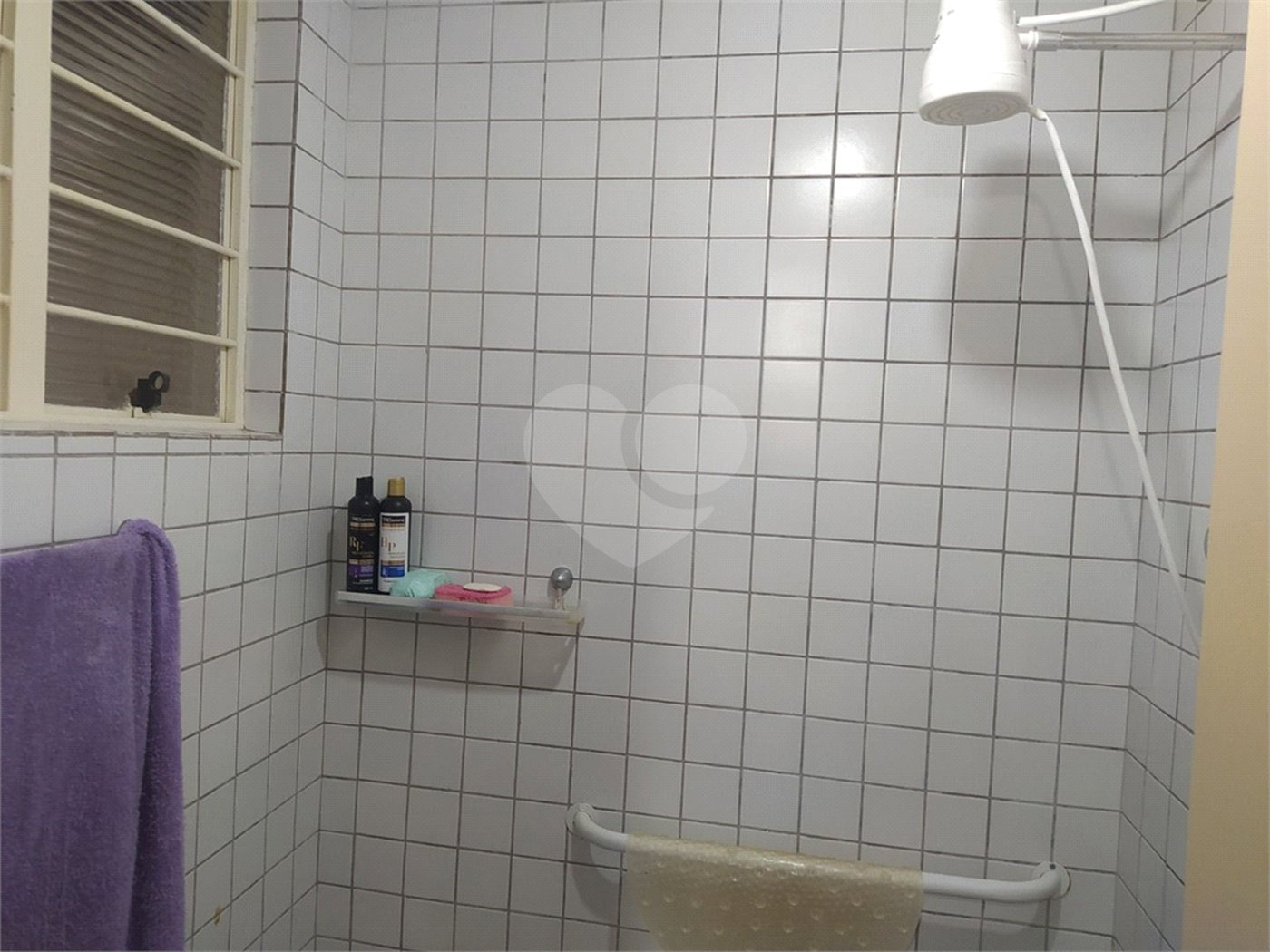 Casa à venda com 4 quartos, sendo 2 suítes, em Jardim Caparelli (mailasqui), São Roque, SP