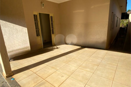 Casa à venda com 3 quartos, sendo 2 suítes, no Centro, Três Lagoas, MS